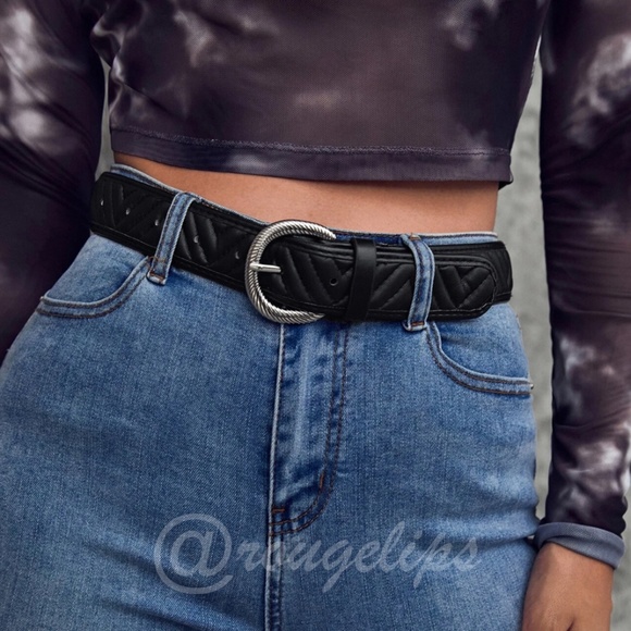 Chevron Quilted Black PU Leather Belt - Picture 2 of 6